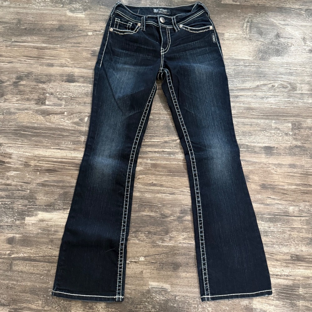 Silver Jeans Suki Flap Pockets Retro Curvy low rise Dark wash Bootcut W26 L32